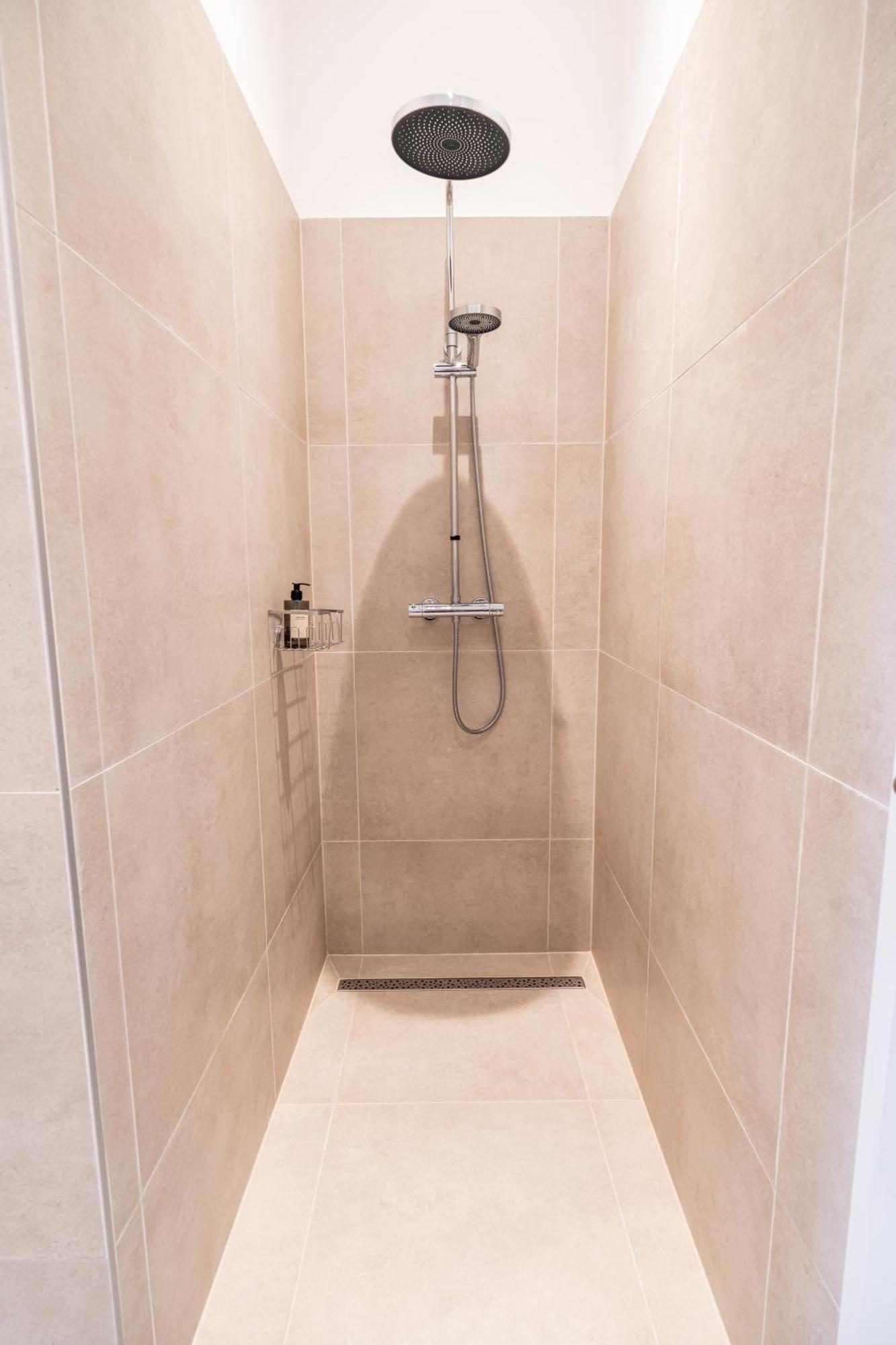 4ty3 - Spacious In The Heart Of The 8th District Is Calling Vienna