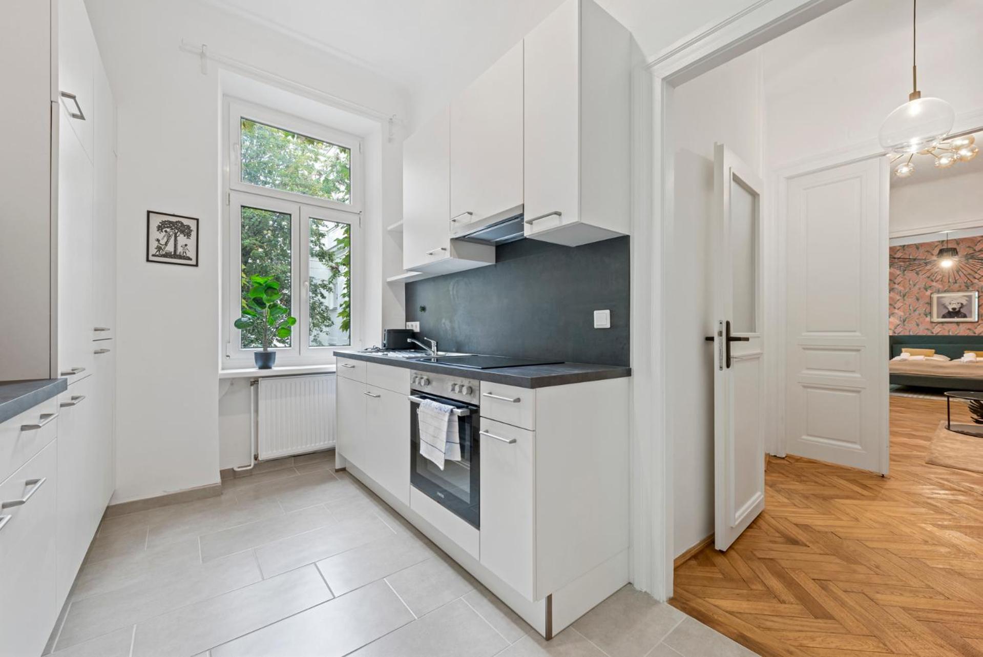 4ty3 - Spacious In The Heart Of The 8th District Is Calling Vienna