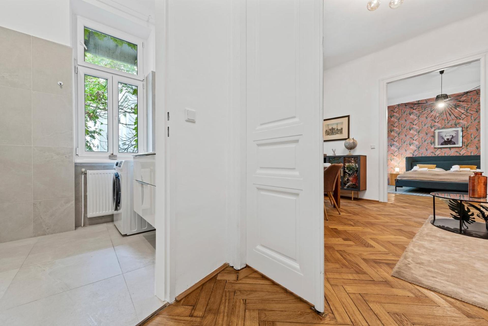 4ty3 - Spacious In The Heart Of The 8th District Is Calling Apartment *